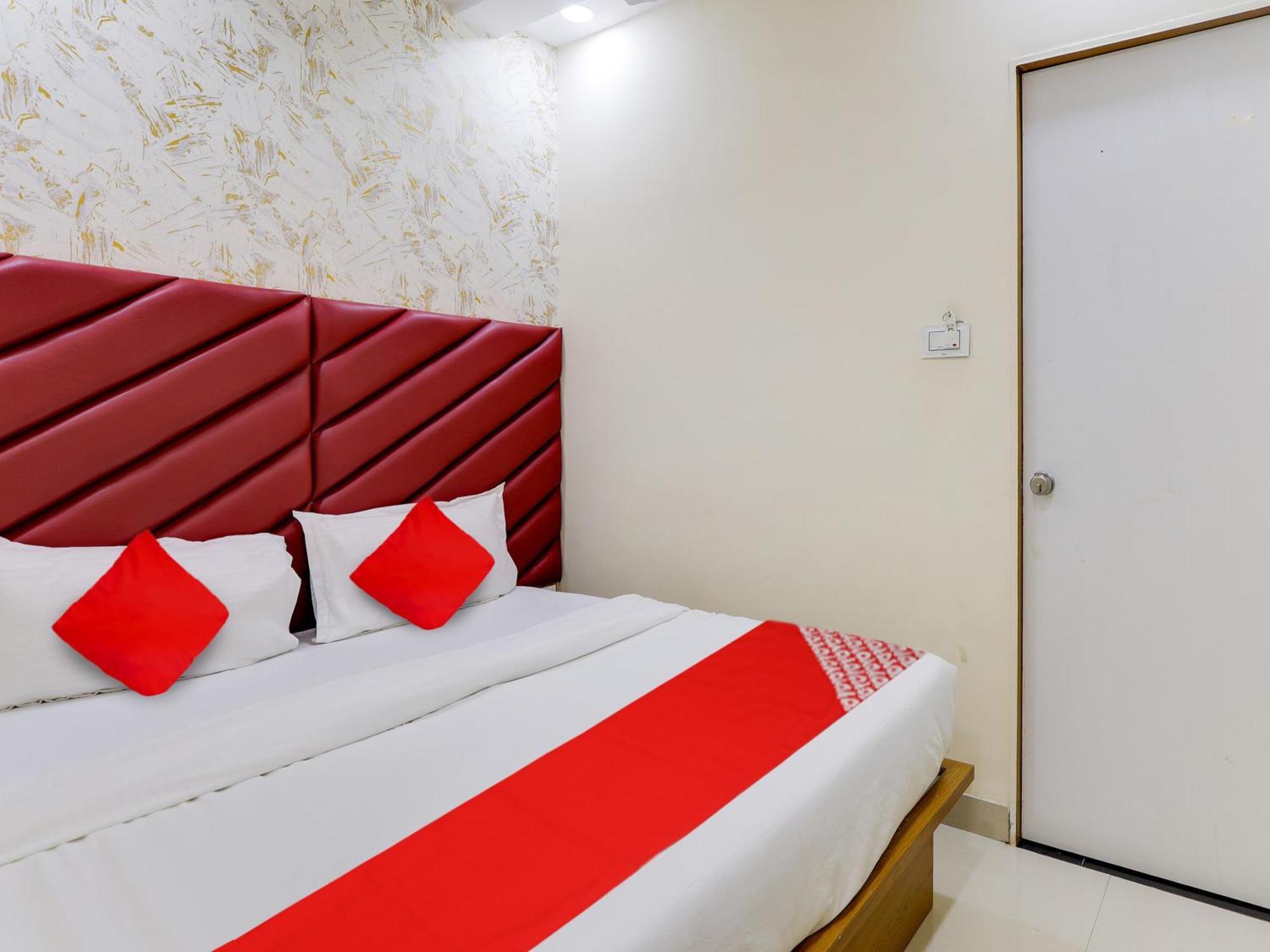 Hotel O Kb Villa أحمد أباد المظهر الخارجي الصورة